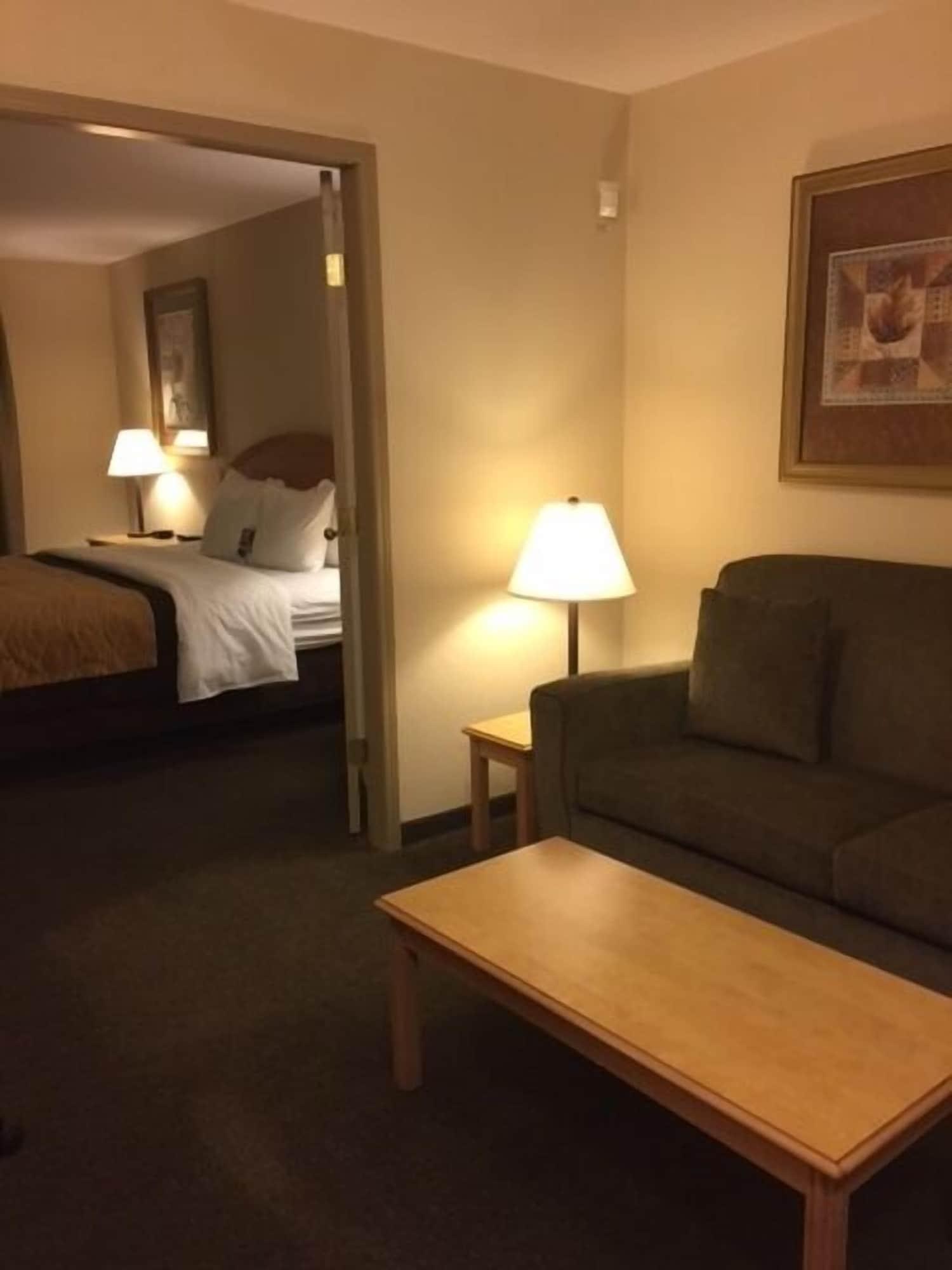 Comfort Inn & Suites Salmon Arm Exteriér fotografie