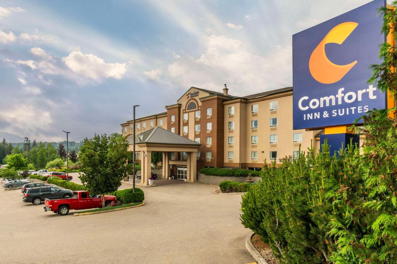 Comfort Inn & Suites Salmon Arm Exteriér fotografie