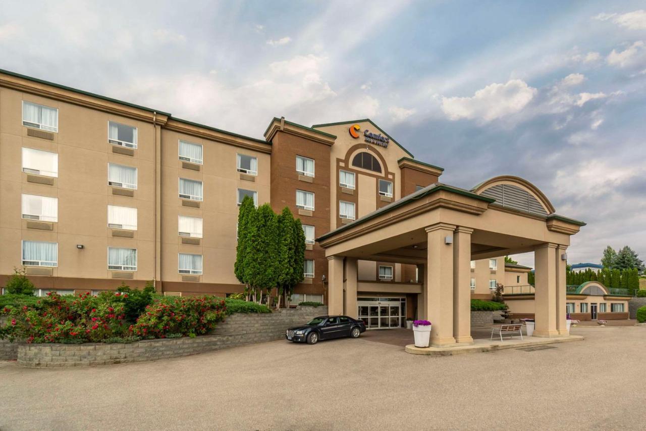 Comfort Inn & Suites Salmon Arm Exteriér fotografie