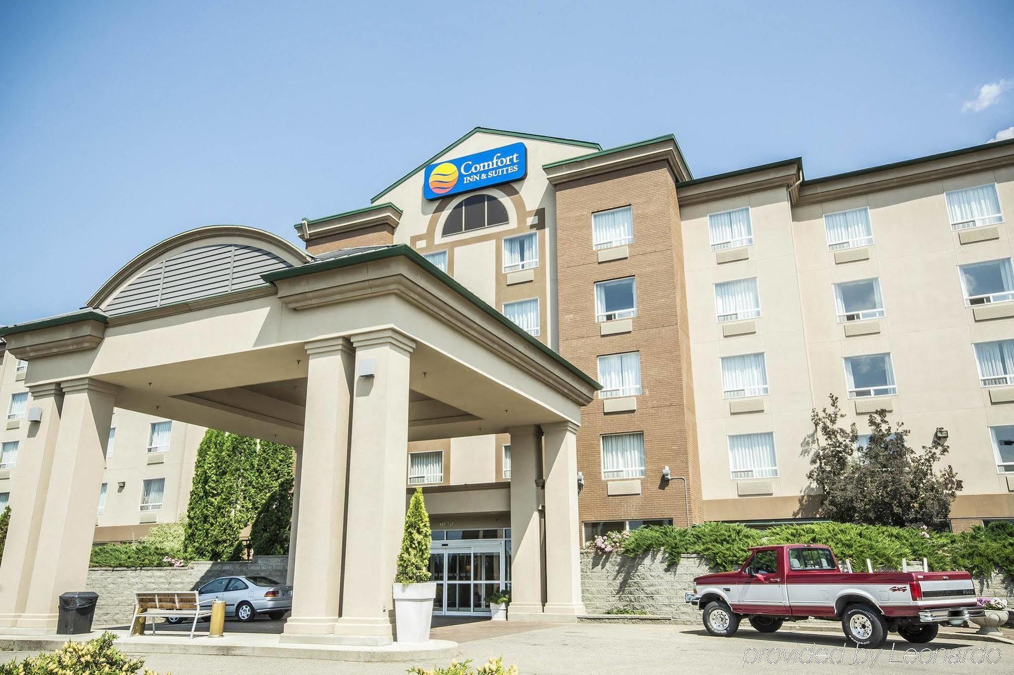 Comfort Inn & Suites Salmon Arm Exteriér fotografie