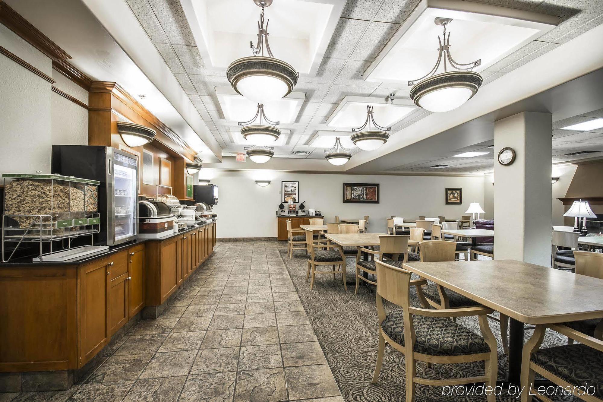 Comfort Inn & Suites Salmon Arm Exteriér fotografie